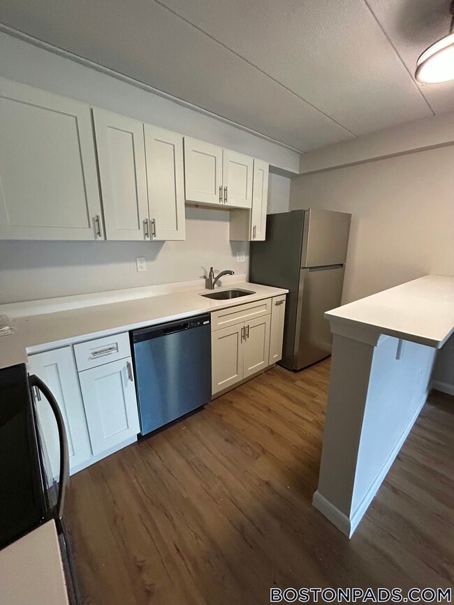 Building Photo - 30 Normandy Ave