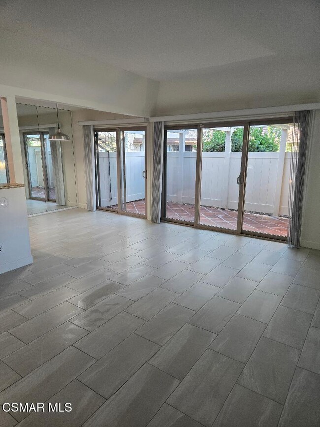 Foto del edificio - 1132 Landsburn Cir