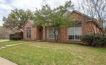 Building Photo - 5837 Poole Dr