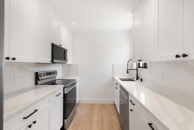 Building Photo - 7750 SW 17th Terrace