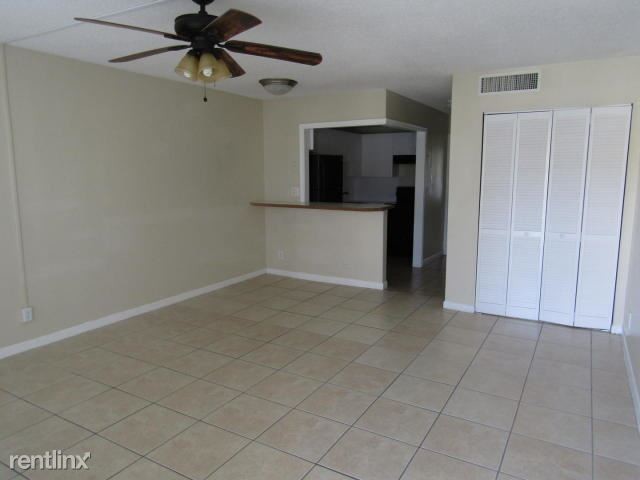 Foto del edificio - 1 br, 1 bath  - 4850 NE 5th Ave Apt 119