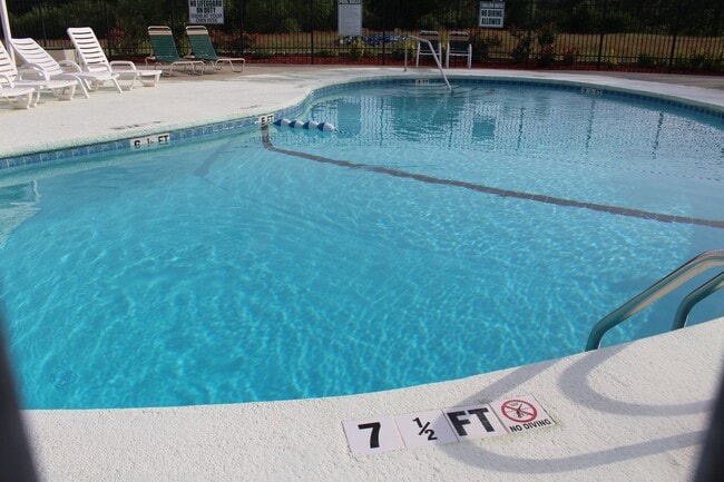 Foto del edificio - Beautifully Remodeled 2 Bed/2 Bath in Deer Creek @ Deerfield Surfside