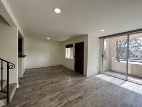 Building Photo - 3975 Nobel Dr