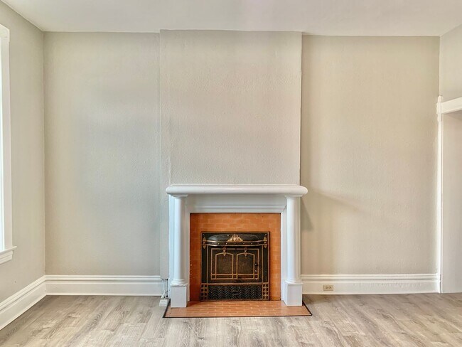 Foto del edificio - Winnebago Wonder: Spacious Living with Charm & Comfort!