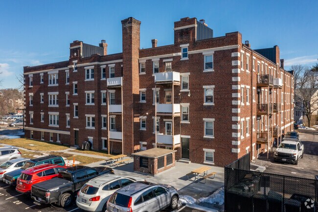 Fotografía del edificio - 840-846 Massachusetts Ave