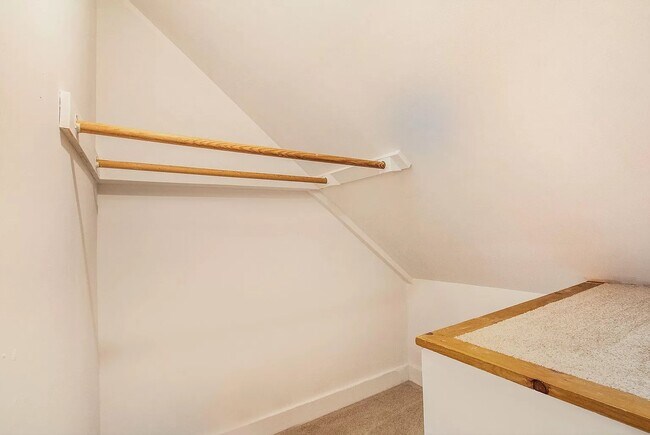 Walk In Closet - 615 S Lafayette St