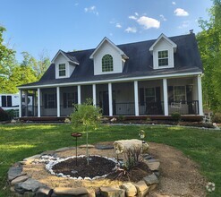 Building Photo - 5195 Old Gray Farm Ln