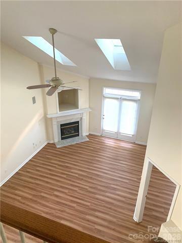 Building Photo - 9110 Scarcliff Ln