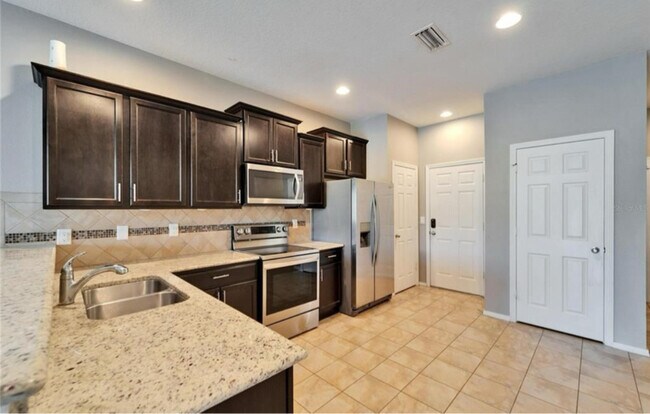 Building Photo - 8842 turnstone Dr