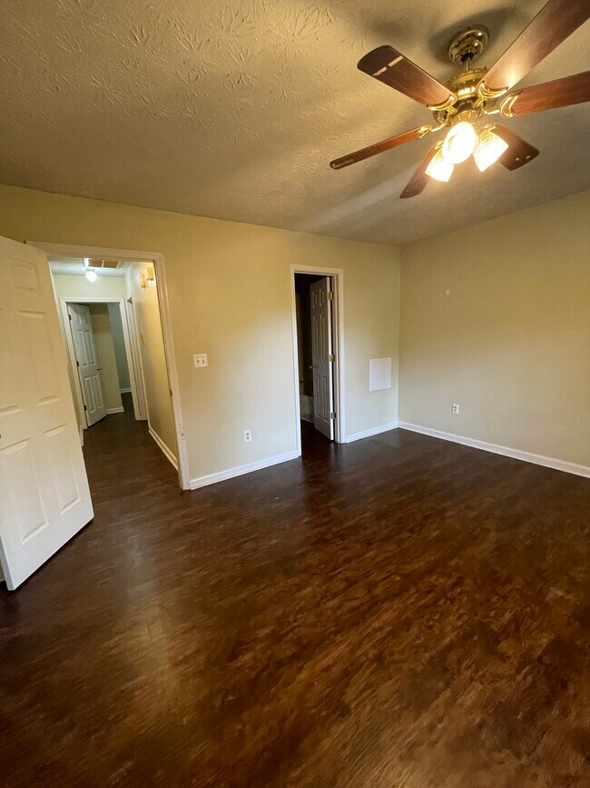 Building Photo - 1231 Berdine Way