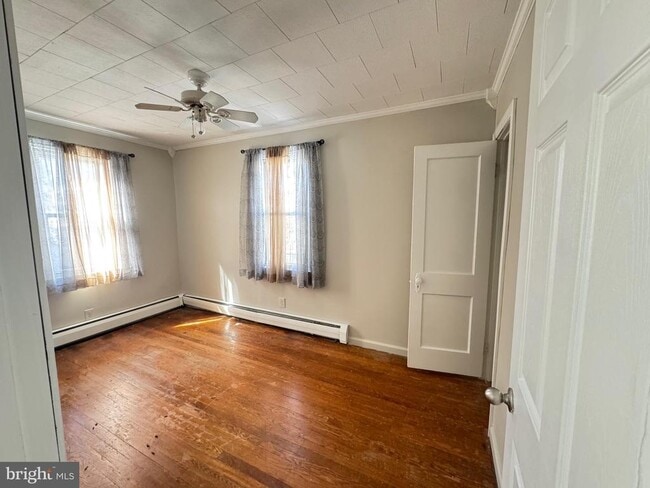 Building Photo - 3021 Texas Ave