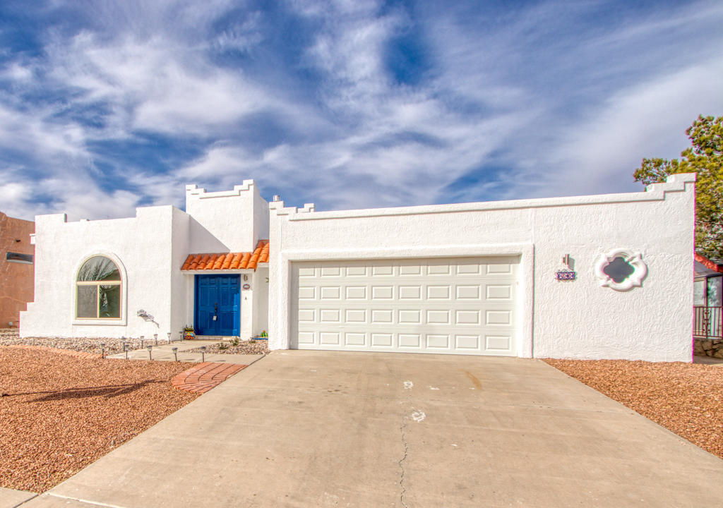 Primary Photo - 633 Bluff Canyon Cir