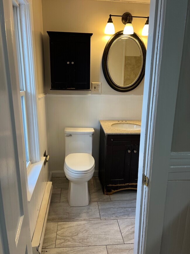 Foto del edificio - 143 Charlton St