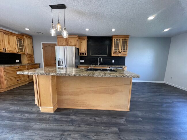 Photo - 4620 S Garrison St House