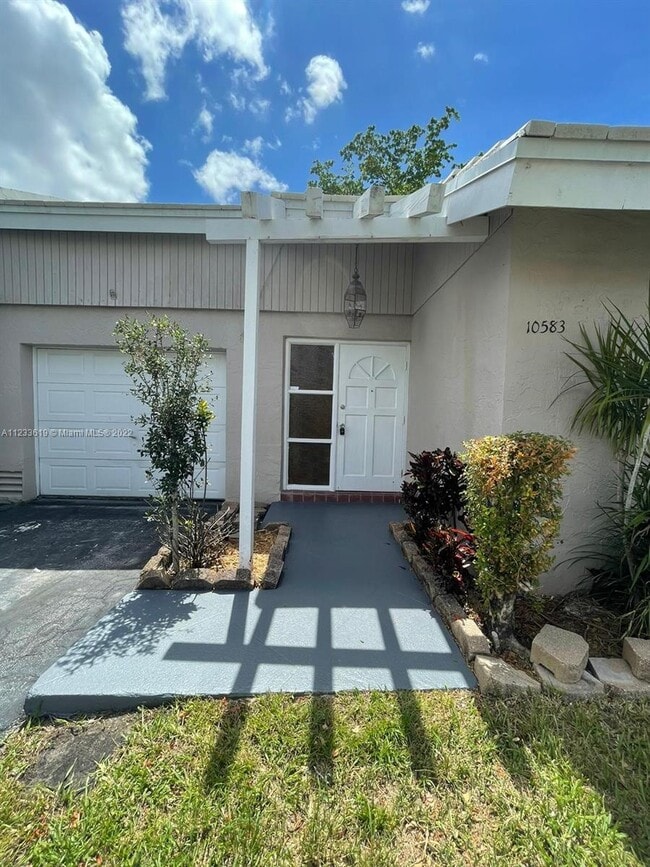 10583 La Placida Dr, Coral Springs, FL 33065 House for Rent in Coral