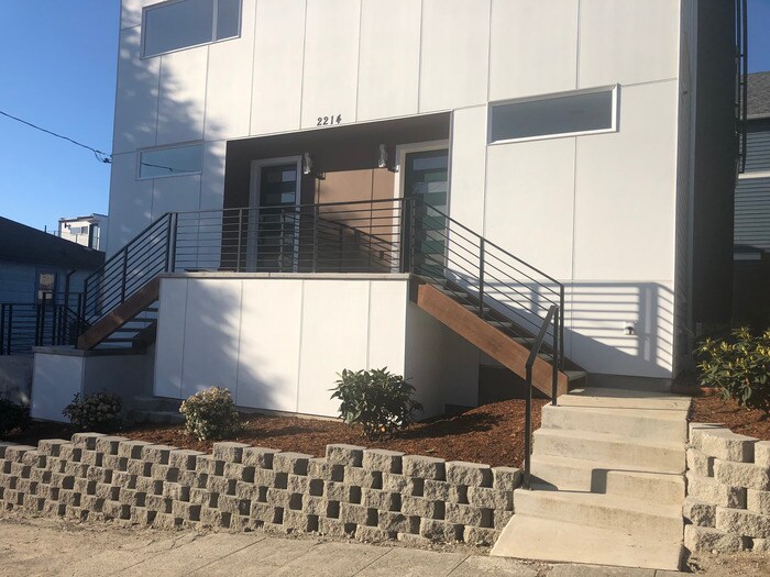 Foto principal - 2212 E Spruce St