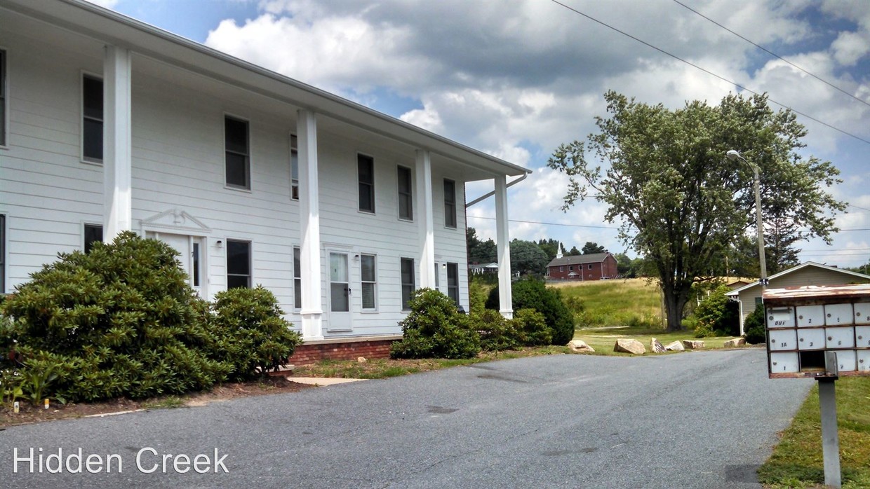Primary Photo - 243 Bamboo Rd