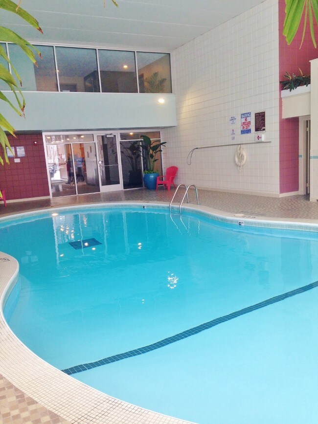 Aquarius Apartments Apartments Roseville, MN