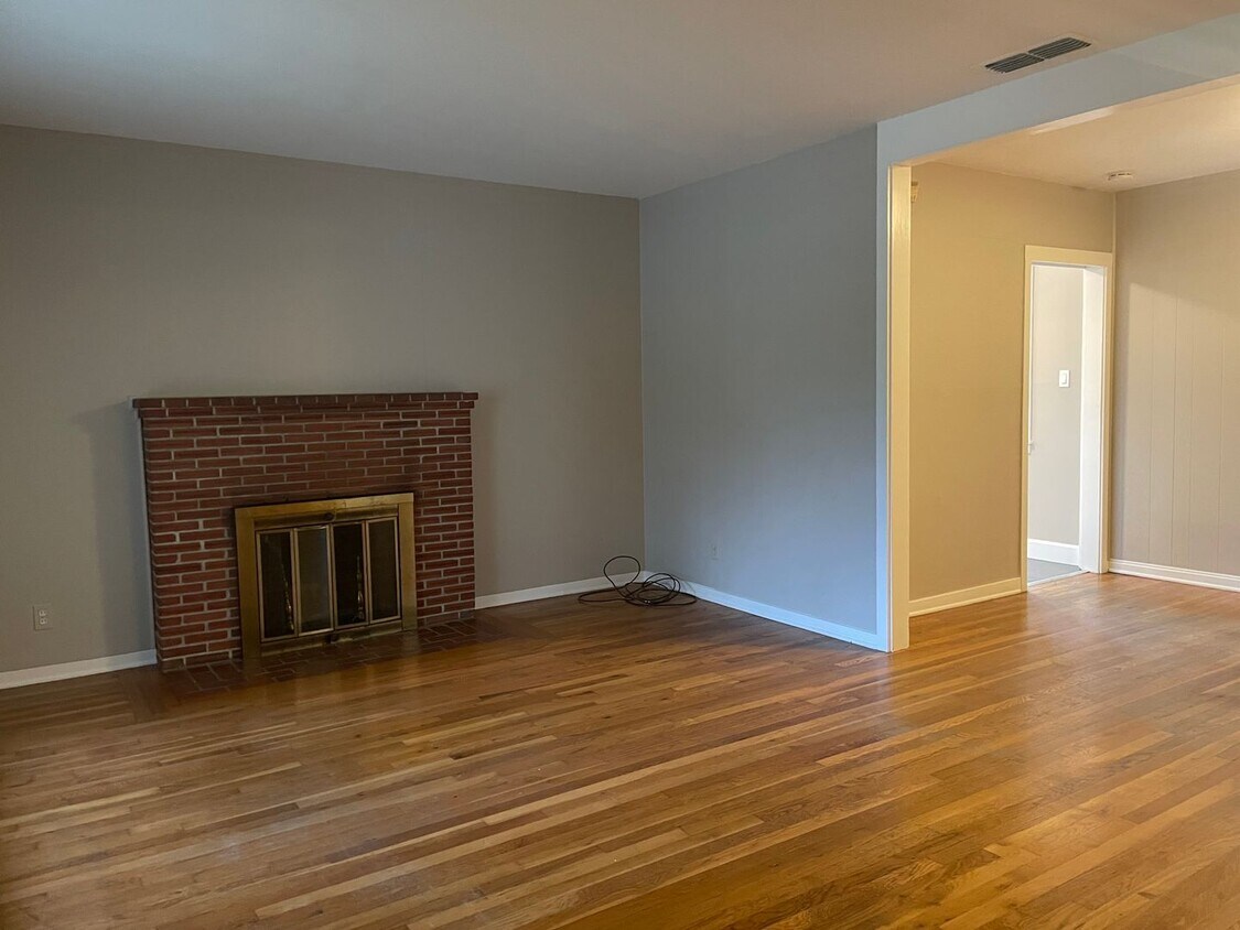 Foto principal - Single Family Home in East Sacramento