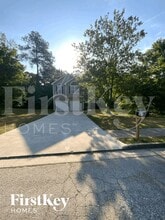 Building Photo - 141 Edison Dr