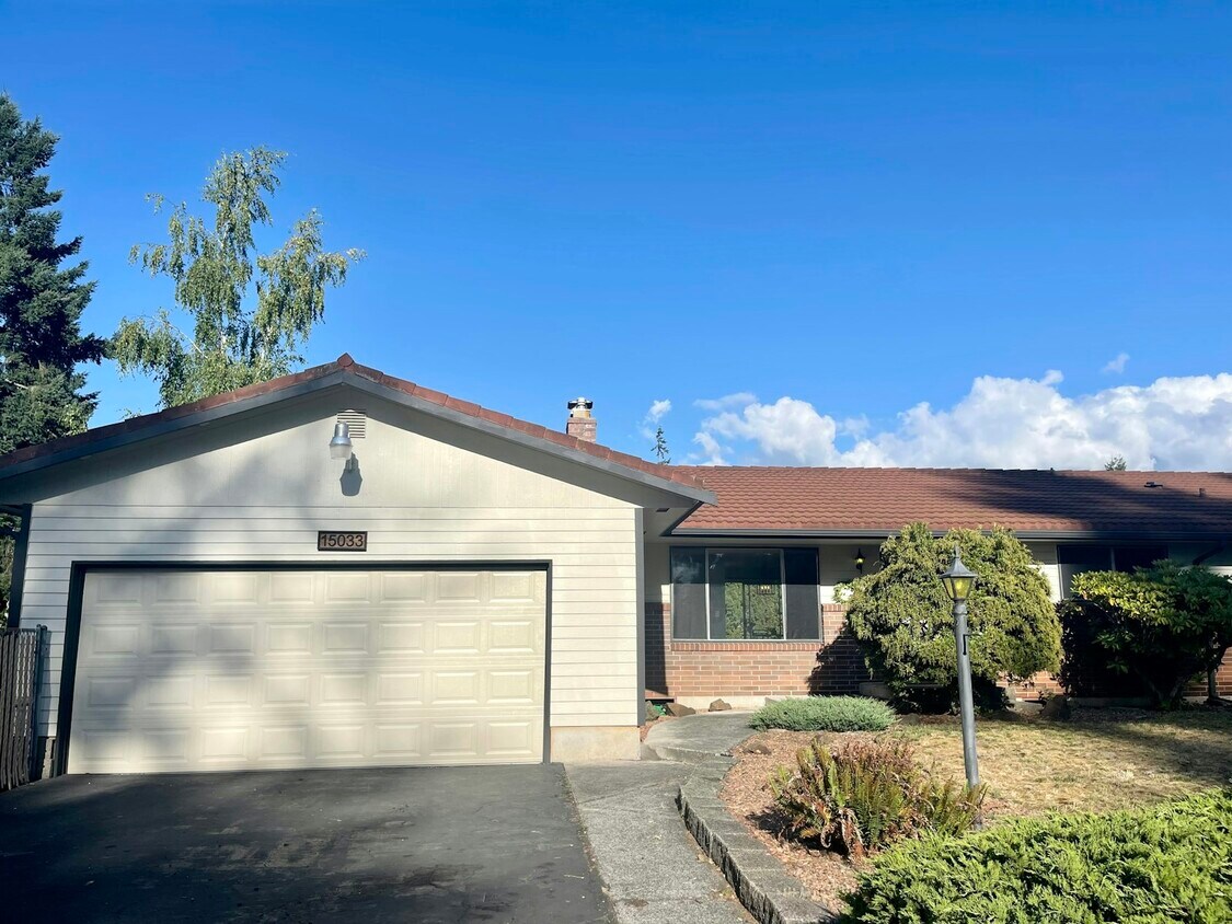 Primary Photo - 15033 25th Ave Ct E