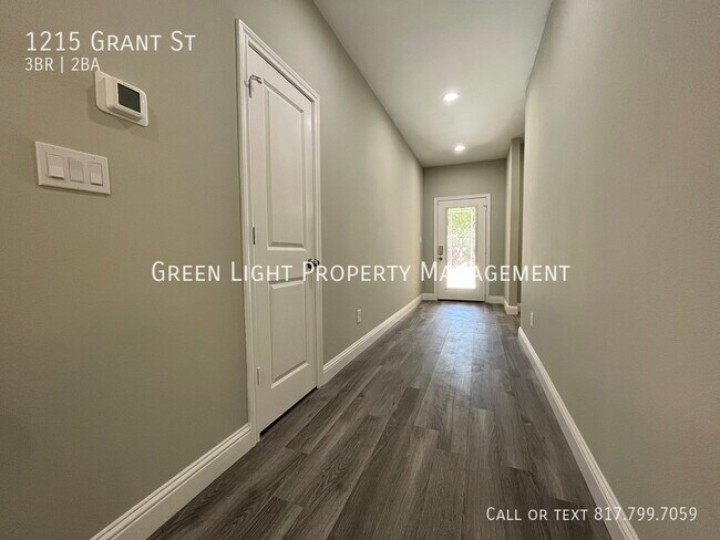 Foto del edificio - 1215 Grant St
