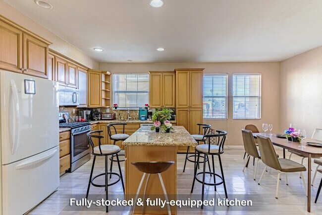 Building Photo - 1860 E 12th St