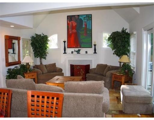 Foto del edificio - 187 Cove Rd