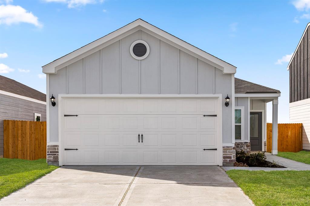 Foto principal - 11608 Texas Spring Dr