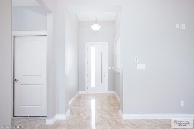 Foto del edificio - 1434 White Oak Dr