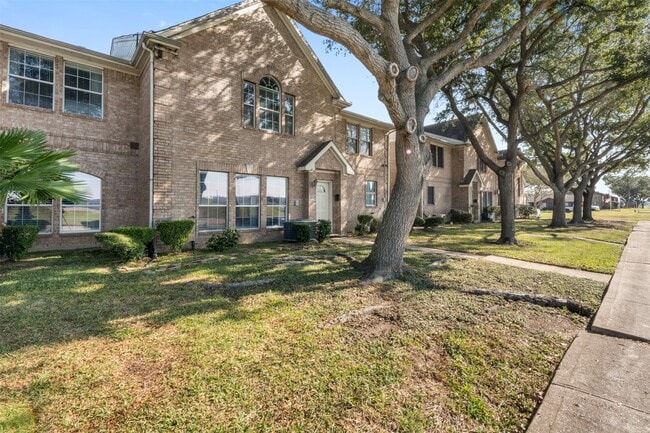 Building Photo - 1413 TX-146
