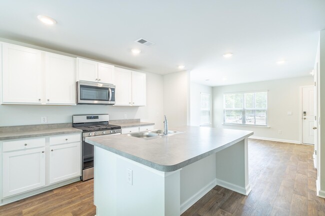 Kitchen Island - 200 Cozy Brook Ct