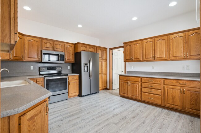 Building Photo - 4307 Briarwood Dr