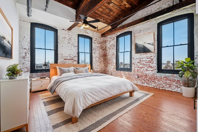 Foto del edificio - 2545 N Hancock St