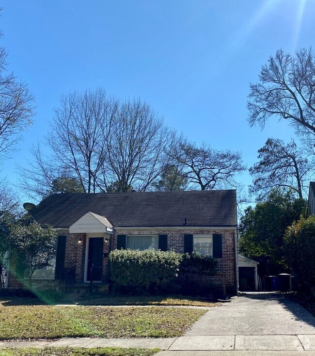 Building Photo - 621 Dudley Dr