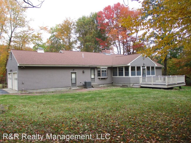 Building Photo - 2 br, 2.5 bath House - 486 Douglas Rd