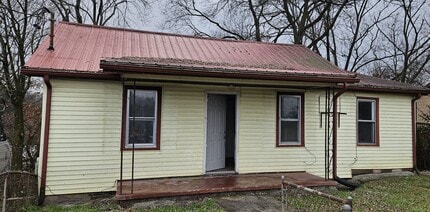 Building Photo - 196 Hillview Ave