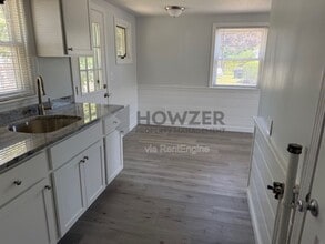 Building Photo - 4 Crescent