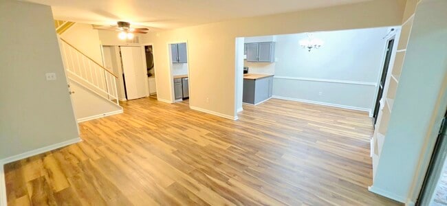 Building Photo - 4717 Walden Pond Dr