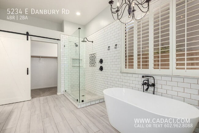 Foto del edificio - 5234 E Danbury Rd