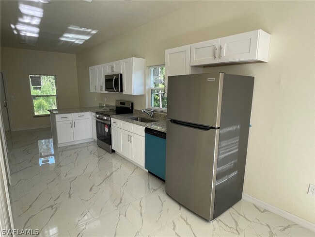 Building Photo - 13055 Apache Dr