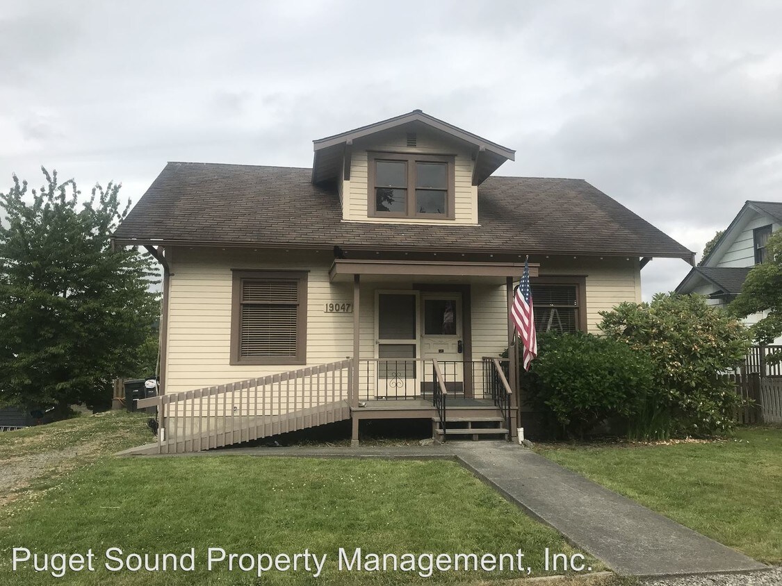 Primary Photo - 3 br, 2 bath House - 19047 4th Avenue NE