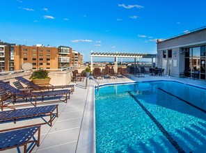 Parc Rosslyn Rentals - Arlington, VA | Apartments.com