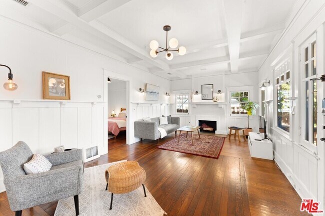 Foto del edificio - 2217 Marathon St