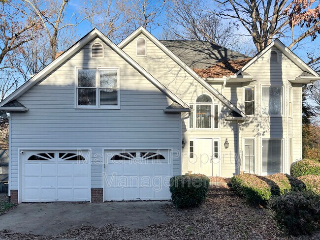Foto del edificio - 130 Woodway Dr