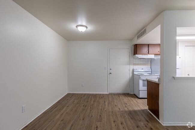 Interior Photo - Metro Woods Apartments