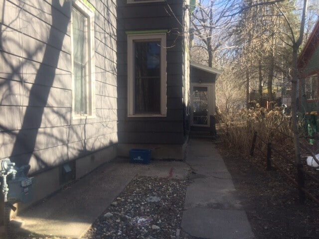 Building Photo - Spacious 2 Bedroom 1 Bath Duplex in Stillwater