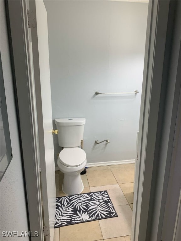 Building Photo - 2929 Winkler Ave