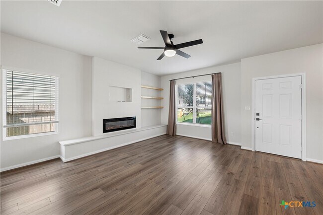 Foto del edificio - 209 Villars Dr