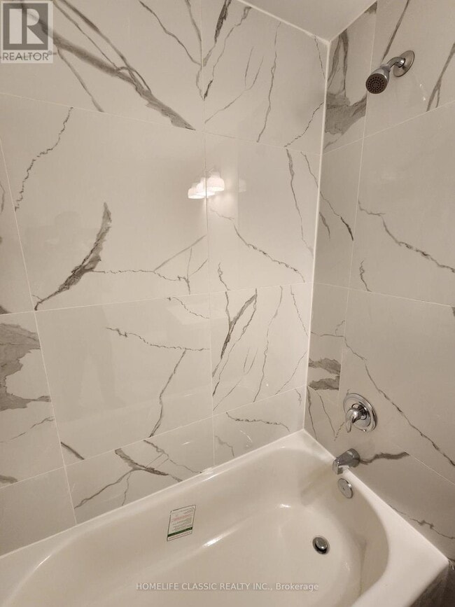 Building Photo - 5 Main St S